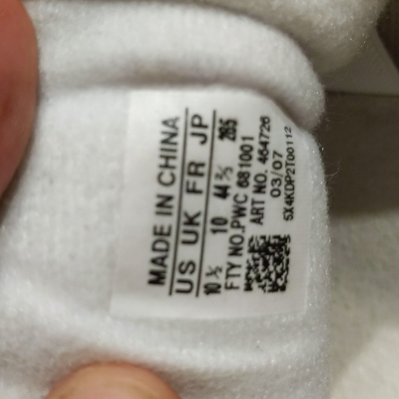 White Adidas tennis shoes 10.5 - Picture 5 of 5